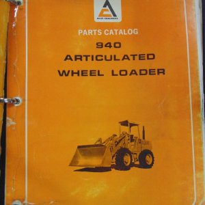 Allis Chalmers 940 Articulated Wheel Loader Operator and Parts Manual